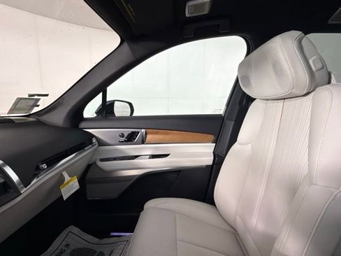New 2026 Cadillac Vistiq Sport AWD/4WD image 22
