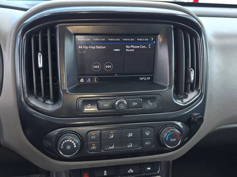 Used 2022 Chevrolet Colorado W/T w/ WT Convenience Package RWD image 14