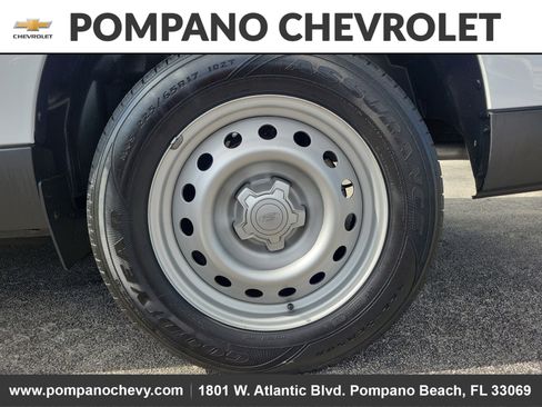 Used 2023 Ford Maverick XL image 9