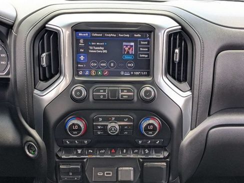 Used 2022 Chevrolet Silverado 2500 LTZ w/ LTZ Plus Package AWD/4WD image 18