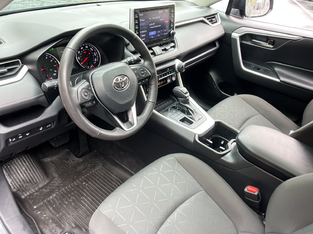 Certified 2022 Toyota RAV4 XLE w/ Convenience Package AWD/4WD image 10
