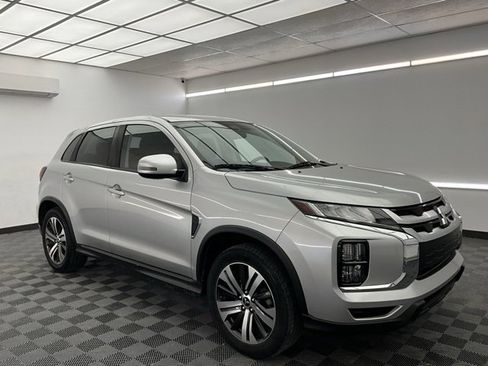 Used 2020 Mitsubishi Outlander Sport AWD image 3