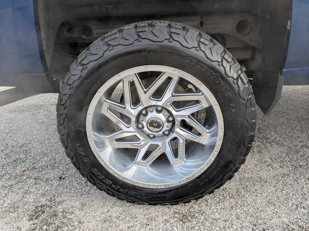 Used 2019 Chevrolet Silverado 1500 LT w/ All Star Edition AWD/4WD image 17