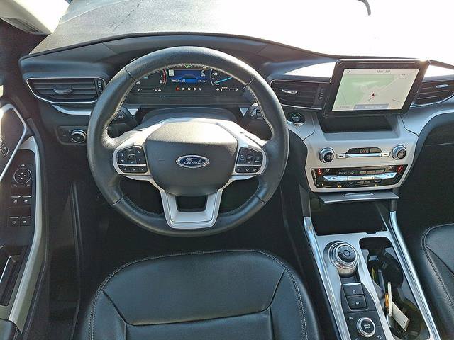 Certified 2021 Ford Explorer XLT w/ Equipment Group 202A AWD/4WD image 21