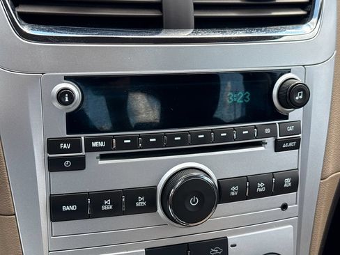 Used 2011 Chevrolet Malibu LS FWD image 20