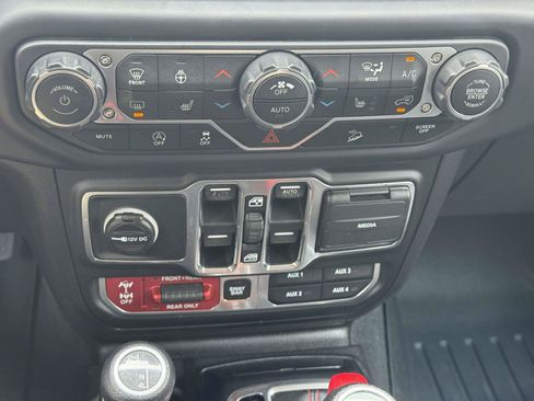 Used 2019 Jeep Wrangler Unlimited Rubicon AWD/4WD image 26