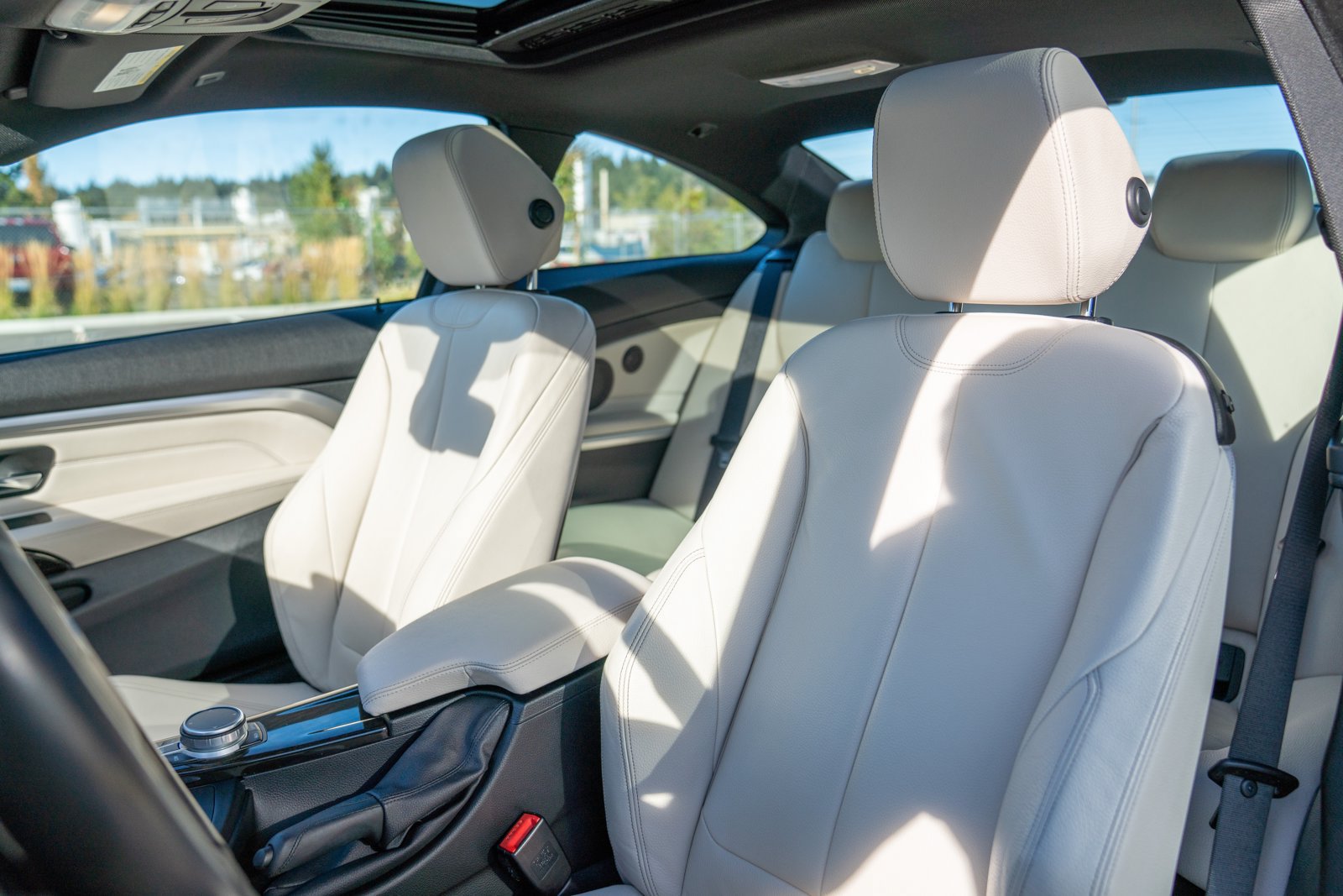 Used 2020 BMW 440i Coupe w/ M Sport Package RWD image 5
