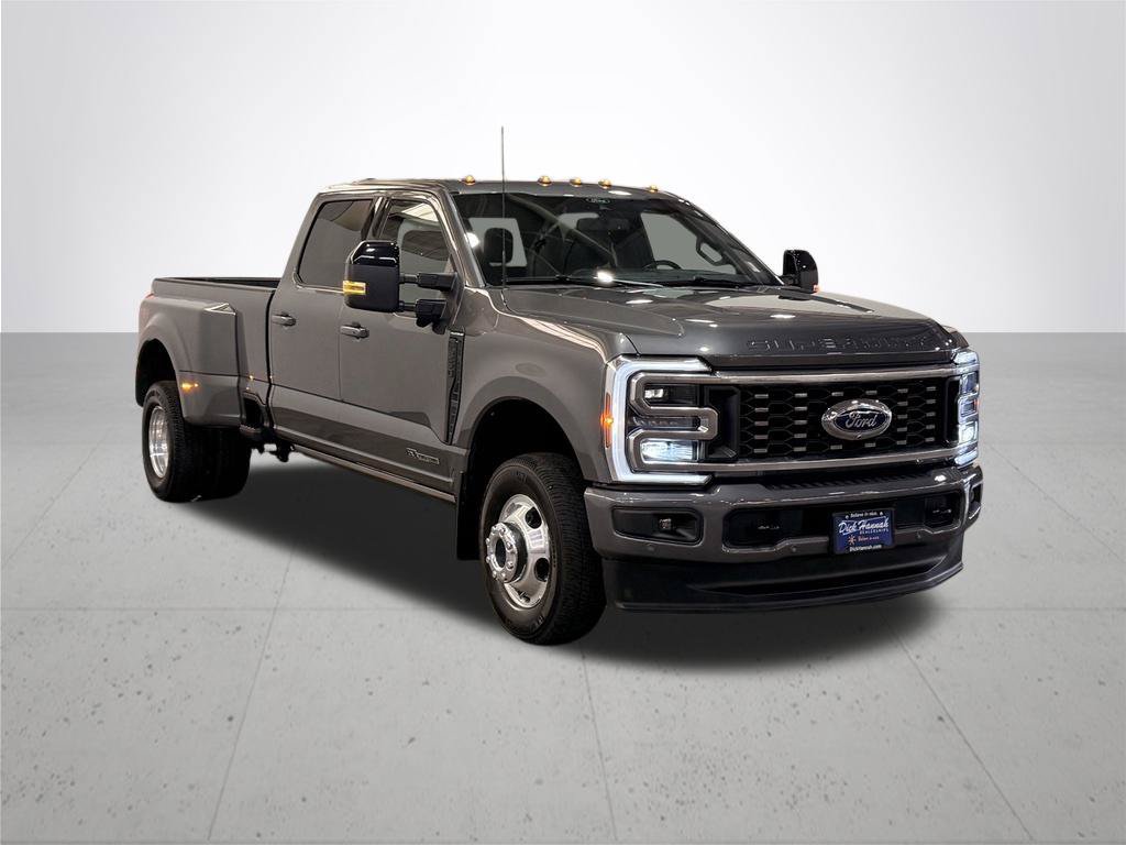 Certified 2025 Ford F350 Platinum AWD/4WD image 9