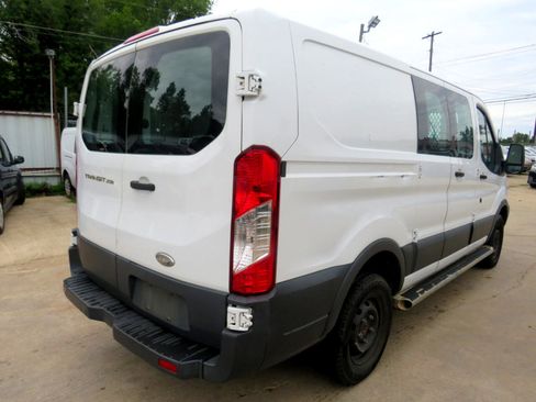 Used 2015 Ford Transit 250 130 Low Roof w/ Exterior Upgrade Package image 4