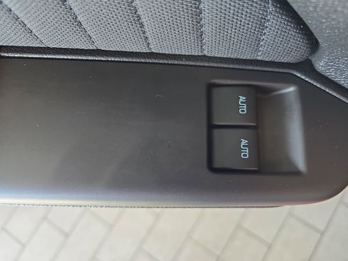 Used 2012 Ford Mustang Boss 302 w/ Boss 302 Accessory Pkg image 26