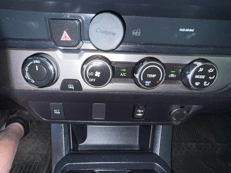 Used 2019 Toyota Tacoma SR AWD/4WD image 32