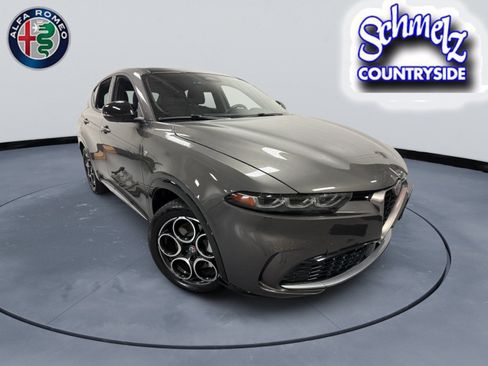 Used 2024 Alfa Romeo Tonale Ti w/ Premium Interior Package AWD/4WD image 1