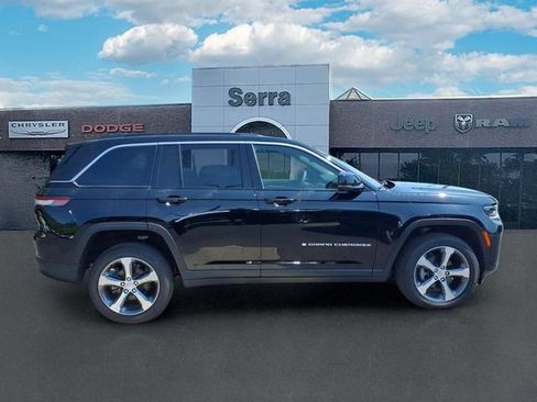 Used 2026 Jeep Grand Cherokee Limited w/ Luxury Tech Group II AWD/4WD image 26