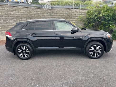 Used 2023 Volkswagen Atlas Cross Sport SE image 10