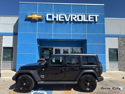 Used 2020 Jeep Wrangler Unlimited Sport S image 1