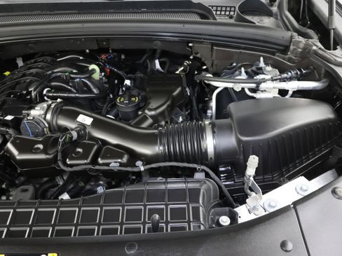 Used 2025 Jeep Grand Cherokee Limited w/ Luxury Tech Group II image 23