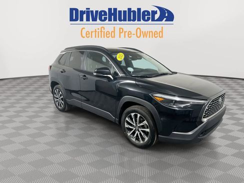 Used 2025 Toyota Corolla Cross XLE image 8