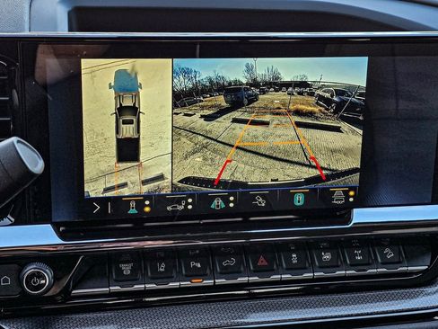 Certified 2025 Chevrolet Silverado 2500 ZR2 w/ Technology Package image 17