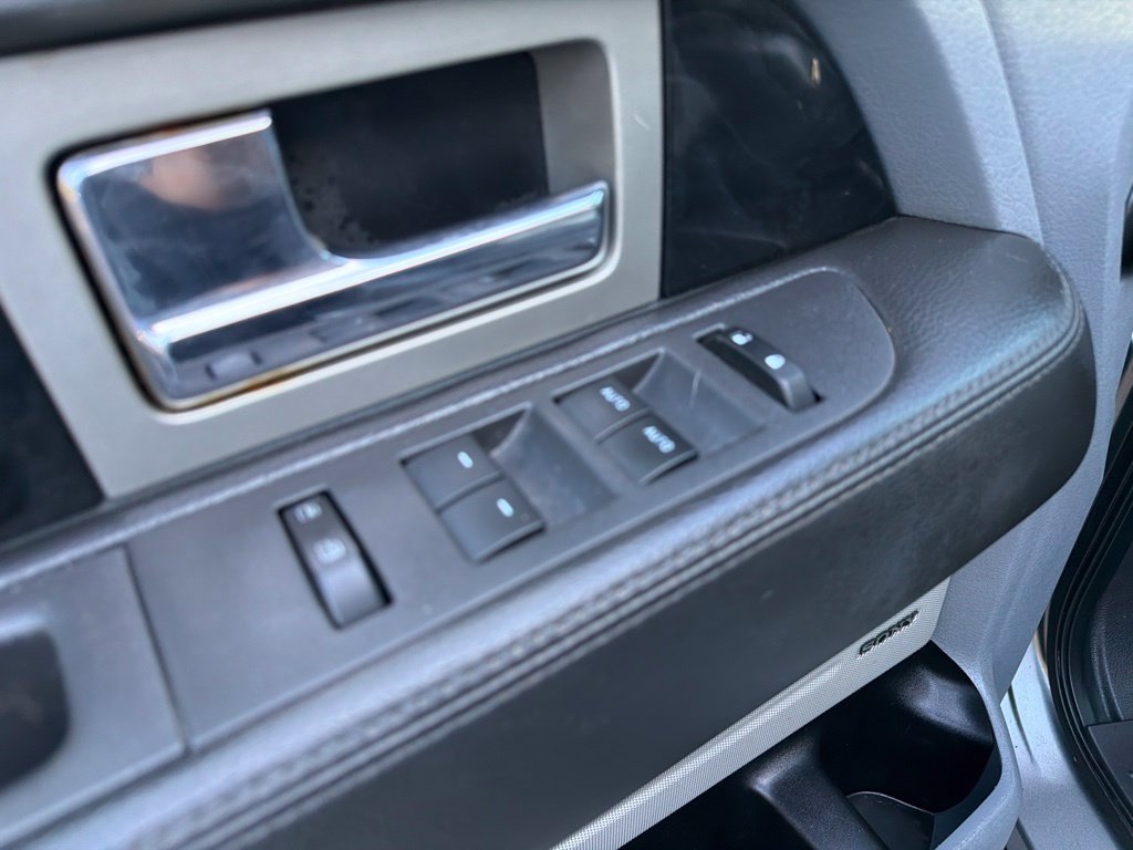 Used 2012 Ford F150 Platinum AWD/4WD image 12