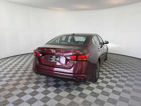Used 2023 Nissan Altima 2.5 SV image 10