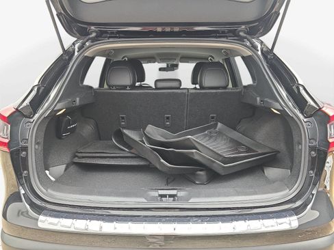 Used 2022 Nissan Rogue Sport SL AWD/4WD image 27
