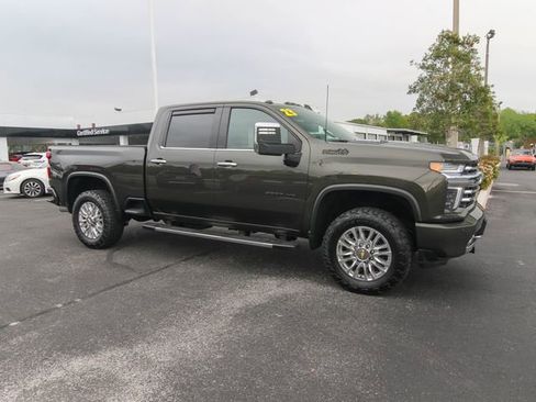 Used 2023 Chevrolet Silverado 3500 High Country w/ Safety Package II AWD/4WD image 12