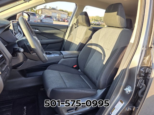Used 2025 Nissan Rogue SV FWD image 7
