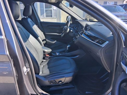 Used 2017 BMW X1 xDrive28i image 15