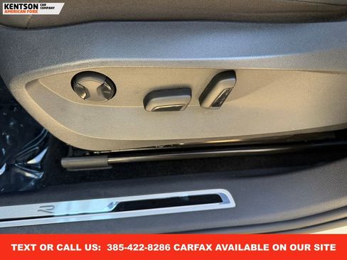 Used 2022 Volkswagen Tiguan SE R-Line image 33