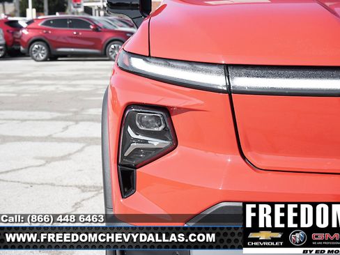 New 2025 Chevrolet Silverado EV LT image 41