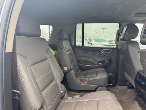 Used 2019 GMC Yukon XL Denali image 14