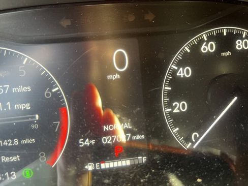 Used 2023 Honda CR-V LX image 5