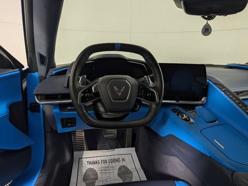 Used 2023 Chevrolet Corvette Stingray Premium Cpe w/ Z51 Performance Package image 19