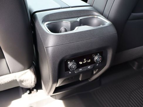 New 2026 Chevrolet Traverse RS AWD/4WD image 48