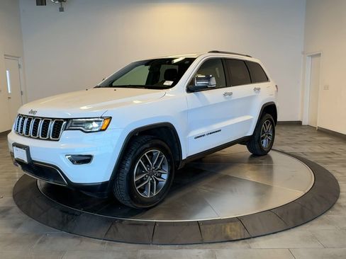 Used 2021 Jeep Grand Cherokee Limited w/ Luxury Group II image 4