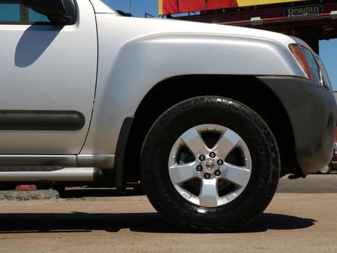 Used 2011 Nissan Xterra S AWD/4WD image 6