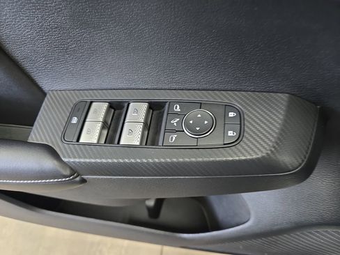 Used 2024 Mitsubishi Outlander SE AWD/4WD image 30