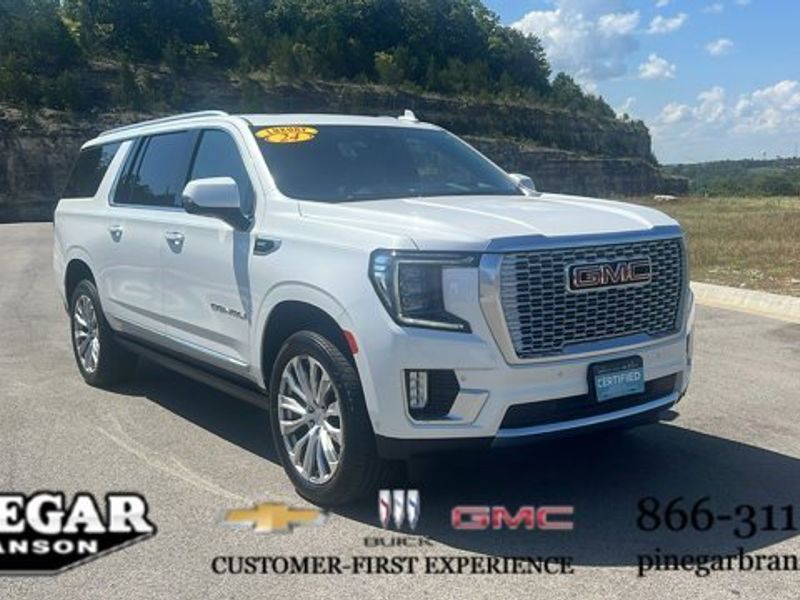 Certified 2024 GMC Yukon XL Denali w/ Denali Reserve Package image 1