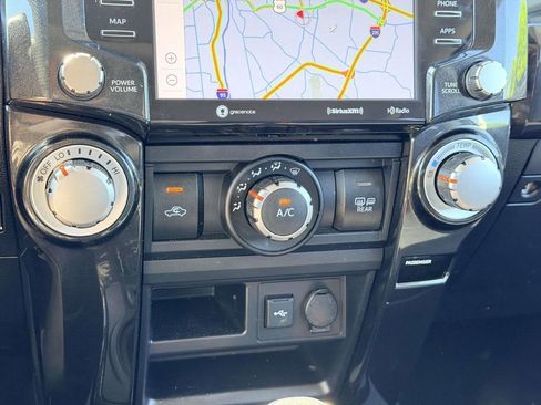 Used 2020 Toyota 4Runner TRD Off-Road Premium w/ Moonroof Package AWD/4WD image 11