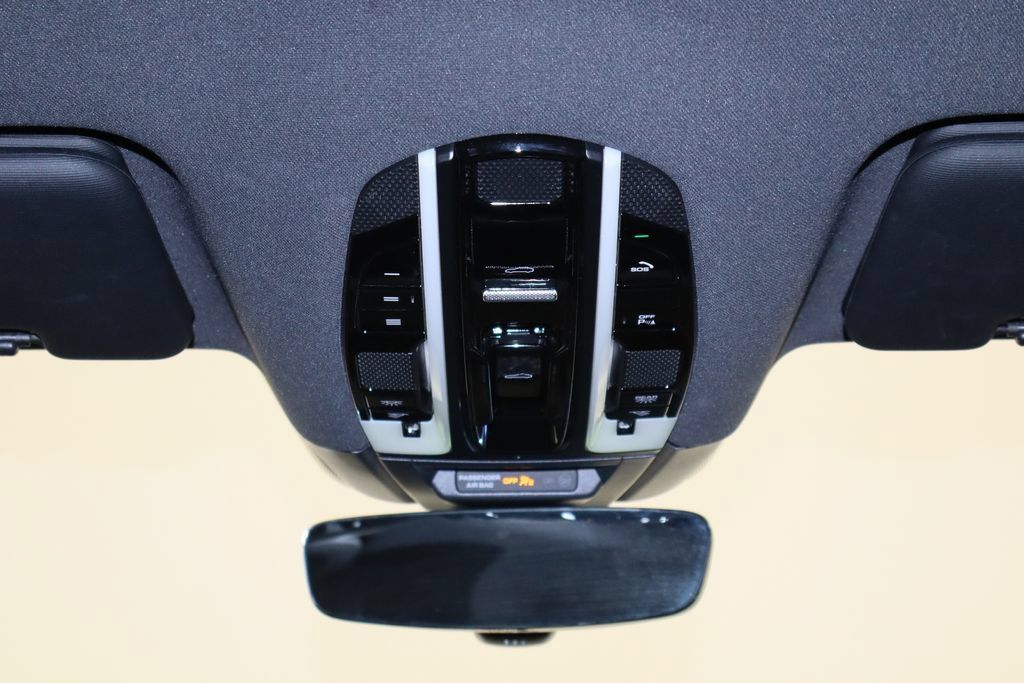 Used 2019 Porsche Cayenne E-Hybrid AWD/4WD image 27