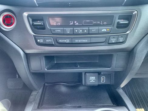 Used 2023 Honda Ridgeline Sport image 17
