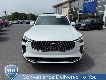 New 2026 Volvo XC90 T8 Plus