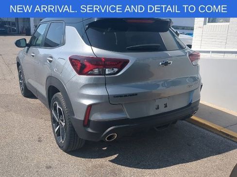 Certified 2023 Chevrolet TrailBlazer RS w/ Technology Package FWD image 3