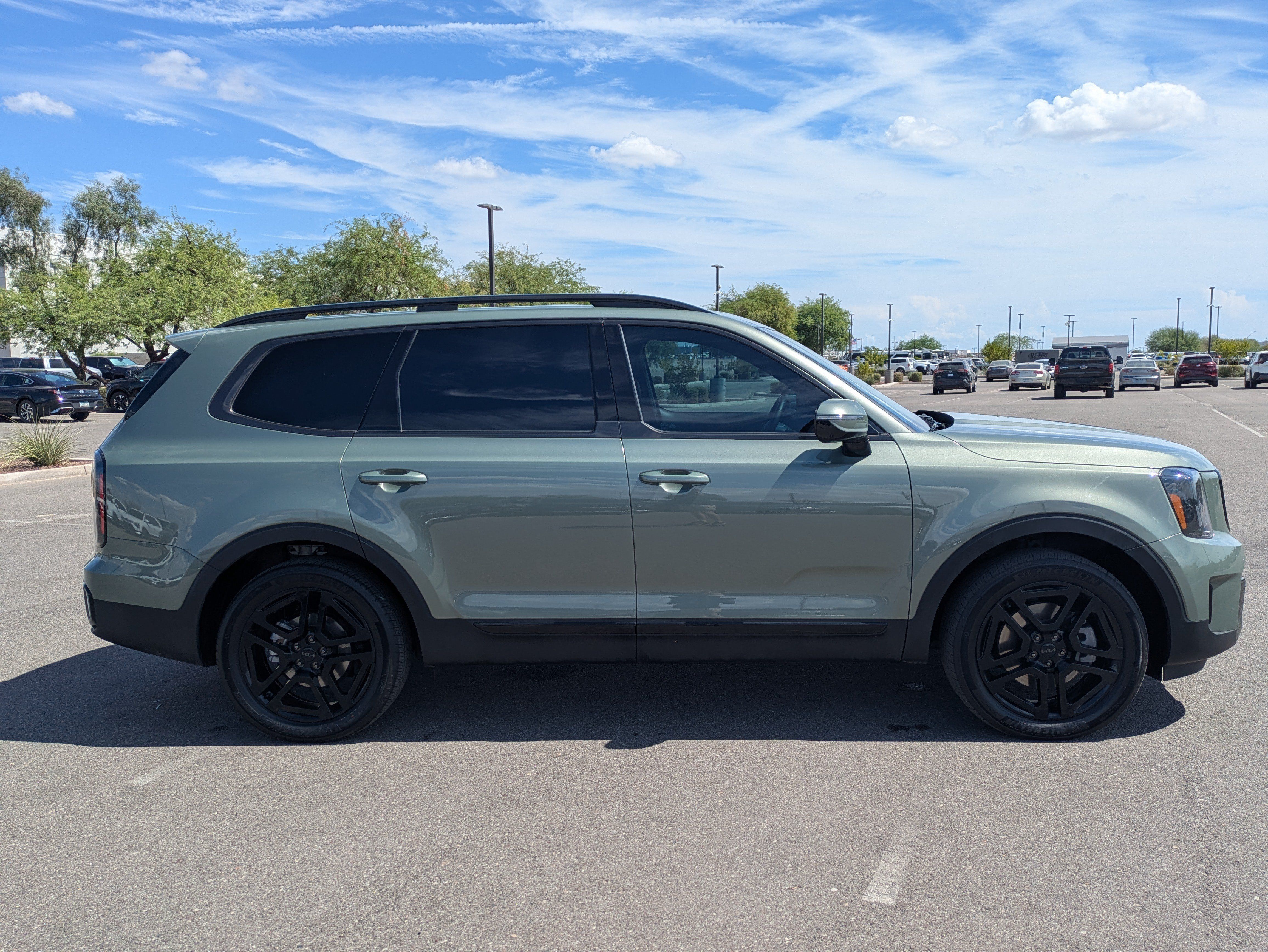 Certified 2025 Kia Telluride SX X-Line AWD/4WD image 6