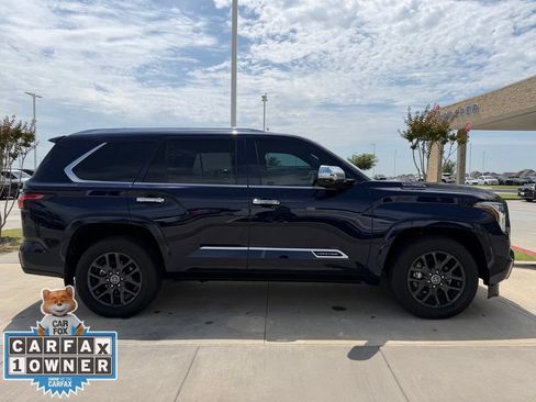 Used 2024 Toyota Sequoia Capstone AWD/4WD image 18