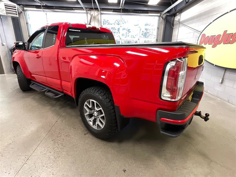 Used 2015 GMC Canyon SLE w/ All-Terrain Package AWD/4WD image 3