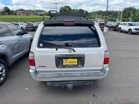 Used 2000 Toyota 4Runner Limited AWD/4WD image 18