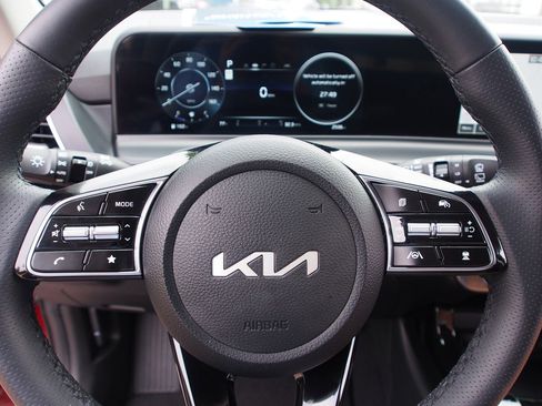 Used 2025 Kia Seltos SX w/ SX Sunroof Package image 21