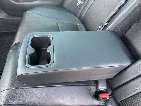 Used 2018 Honda Accord Sport image 11