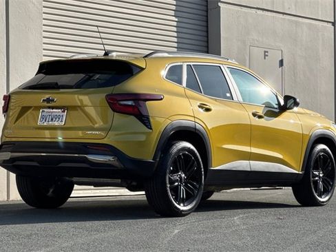 Used 2025 Chevrolet Trax ACTIV w/ Driver Confidence Package image 4